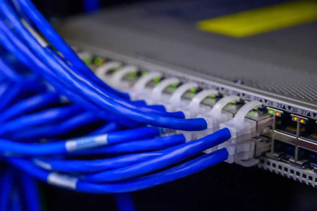 Switch PoE et infrastructure réseau – EntreprisePro Switch câblage reseau entreprisepro